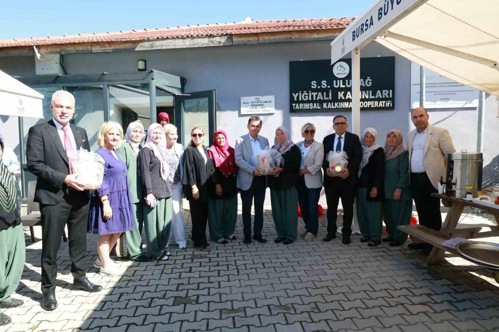 Başkan Aydın üreten kadınların her zaman yanında