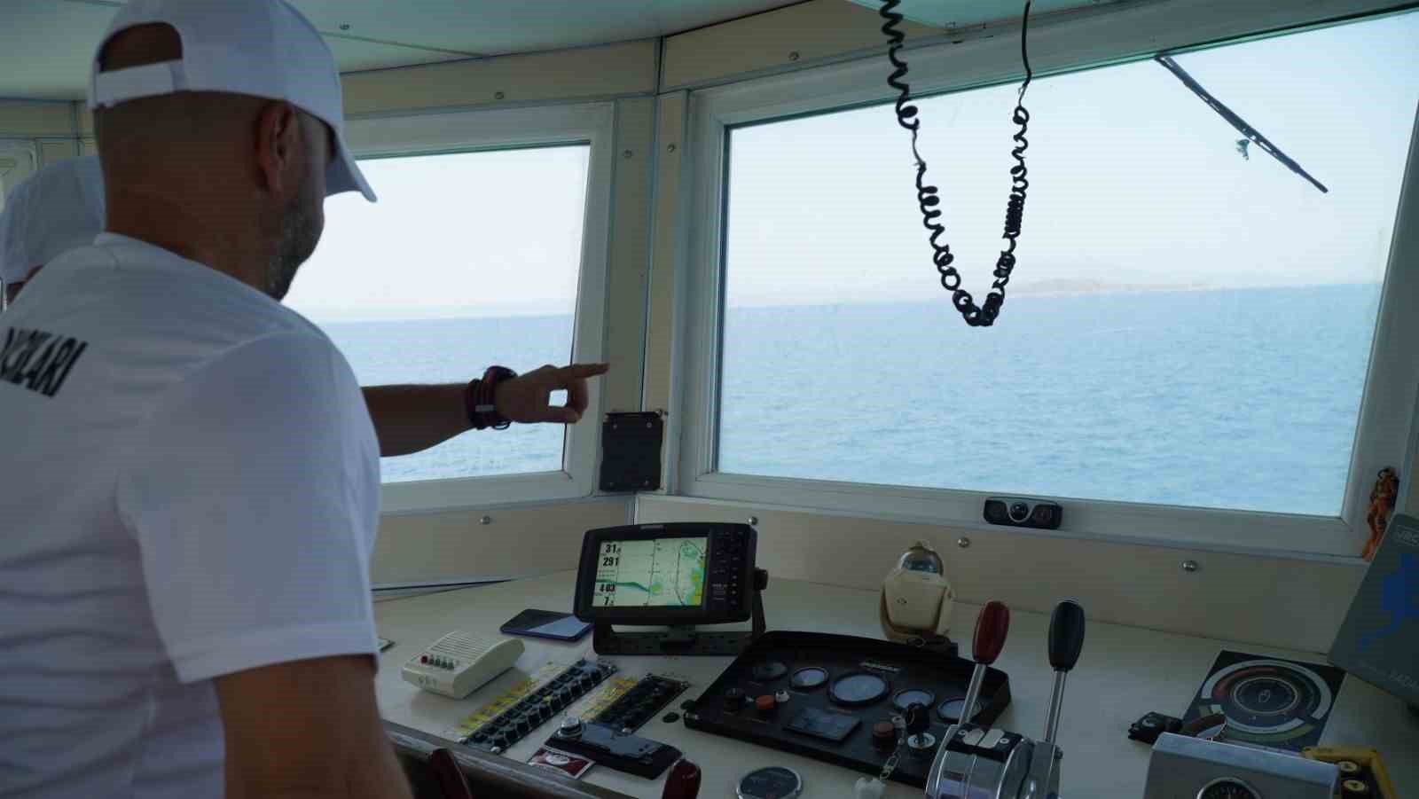 Büyükşehir denizleri hayalet ağlardan temizliyor