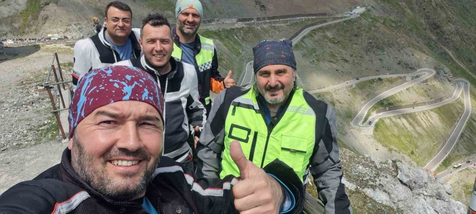Samsunlu motorcular Avrupa’yı turladı: 8 bin kilometre yol kat ettiler