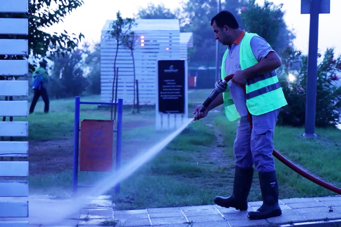 Manavgat Belediyesi&rsquo;nden Boğaz Sahili&rsquo;nde kapsamlı temizlik