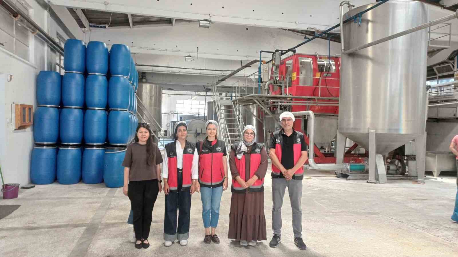 Stajyer öğrencilerle gıda işletmelerine teknik gezi