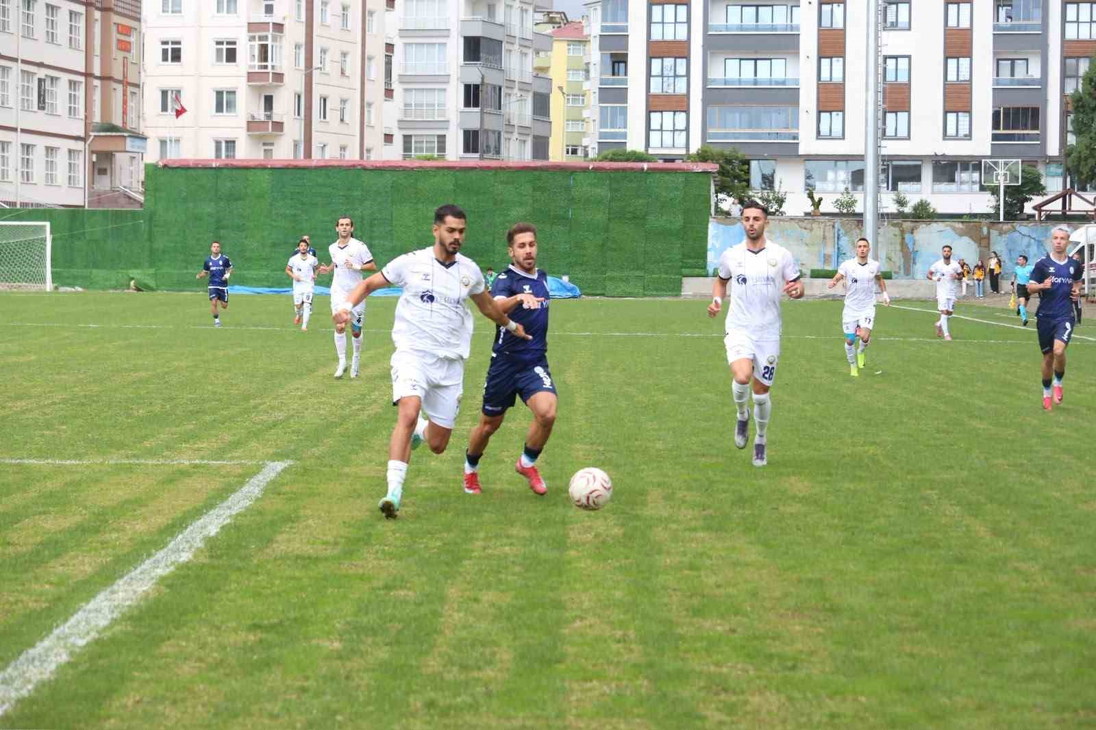 TFF 3. Lig: Pazarspor: 3 - K&uuml;&ccedil;&uuml;k&ccedil;ekmece Sinopspor: 1