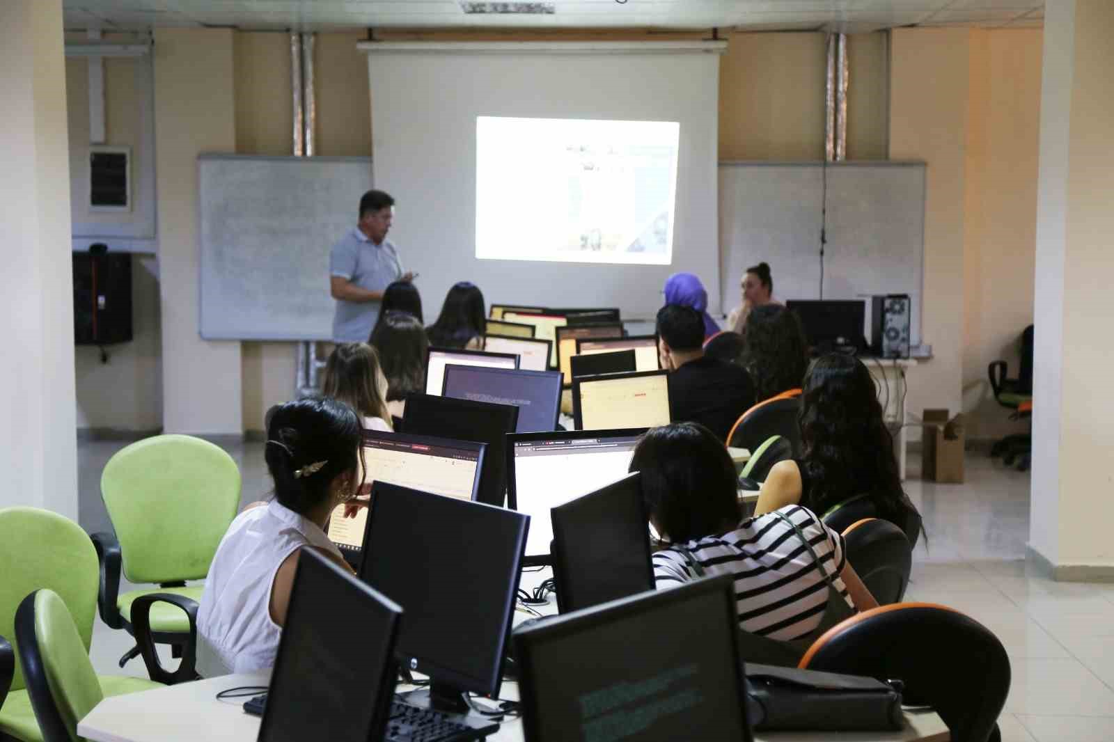 GMKA ve Balıkesir Üniversitesi gençleri iş dünyasına hazırlıyor