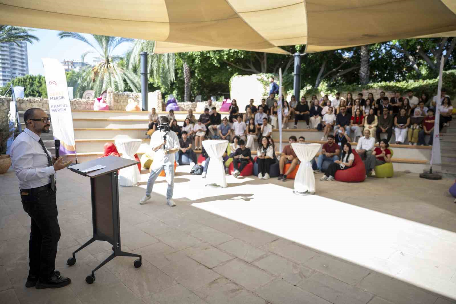 Mersin’de üniversite toplulukları buluştu