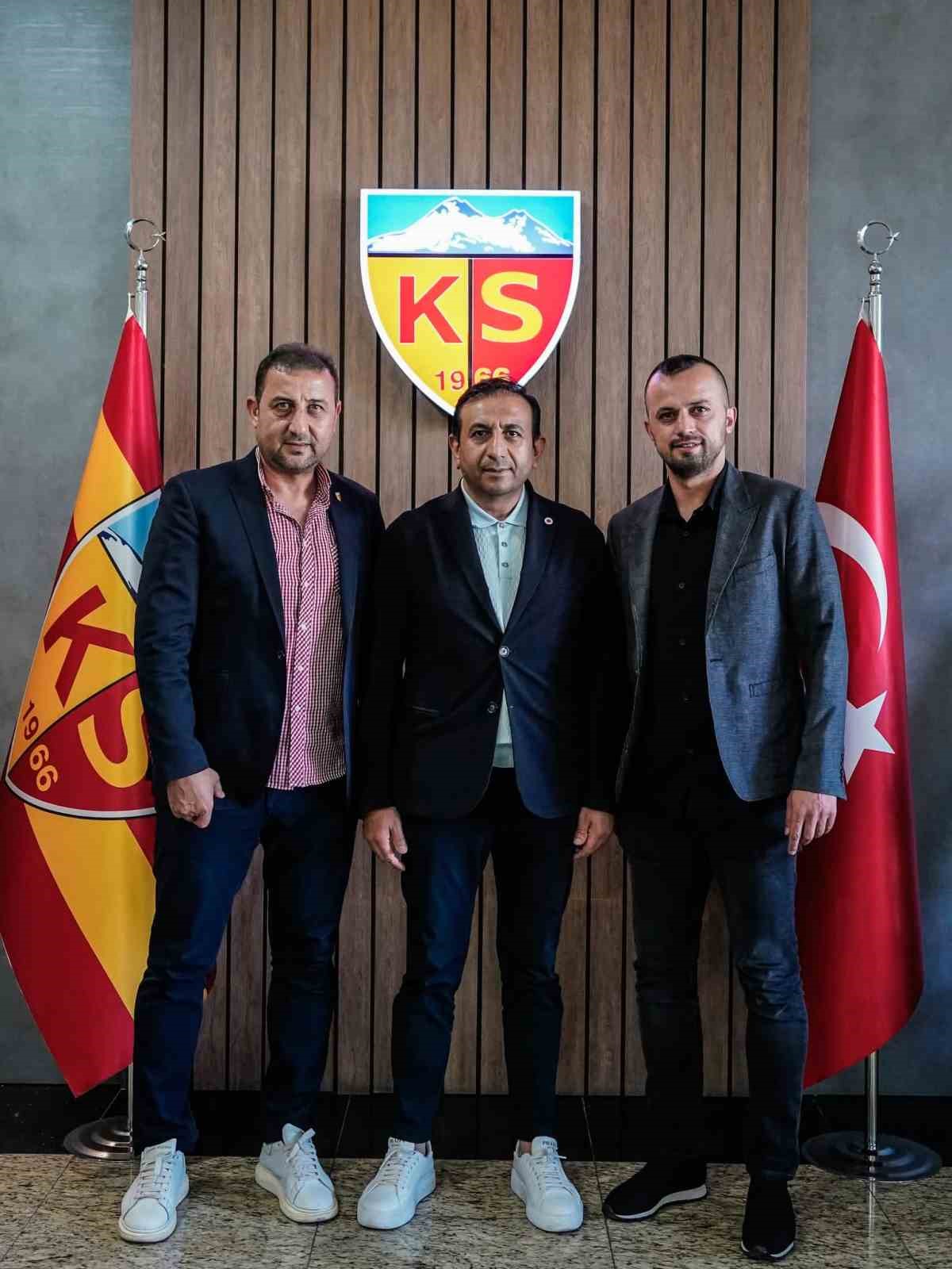 İlhan Parlak, Kayserispor’da genel koordinatörlük görevine getirildi