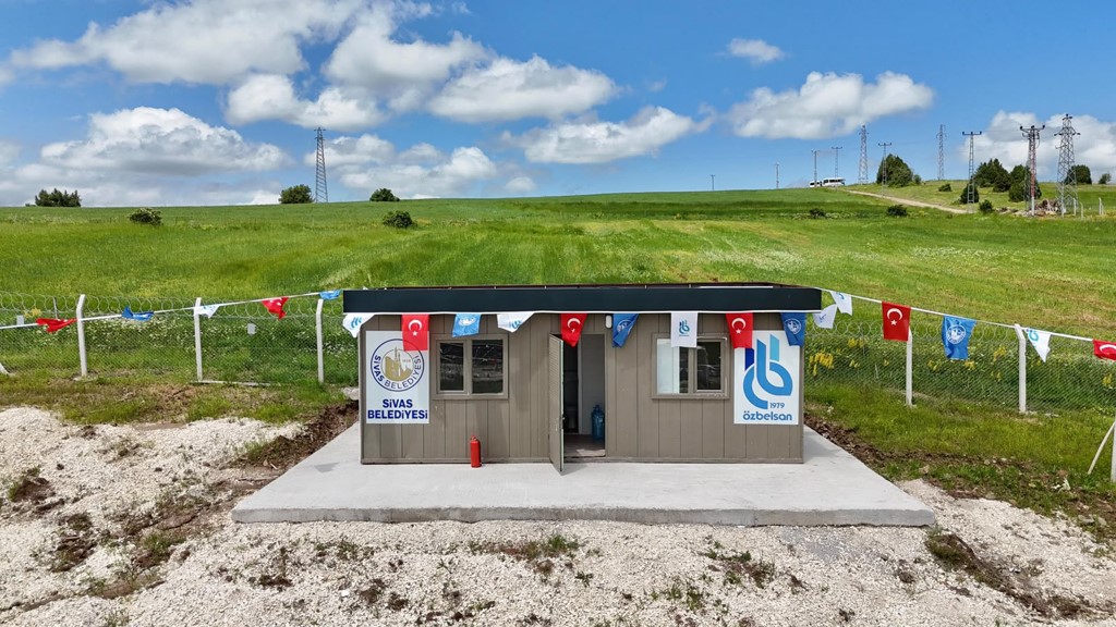 &Ouml;zbelsan G&uuml;neş Enerji Santrali hizmete a&ccedil;ıldı