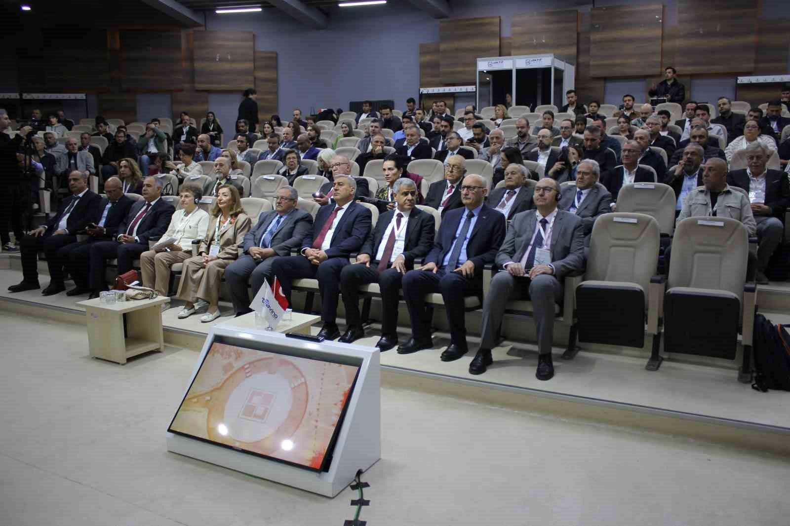 Uluslararası Kanatlı Üretiminde Dijitalleşme ve Sağlık Kongresi tamamlandı