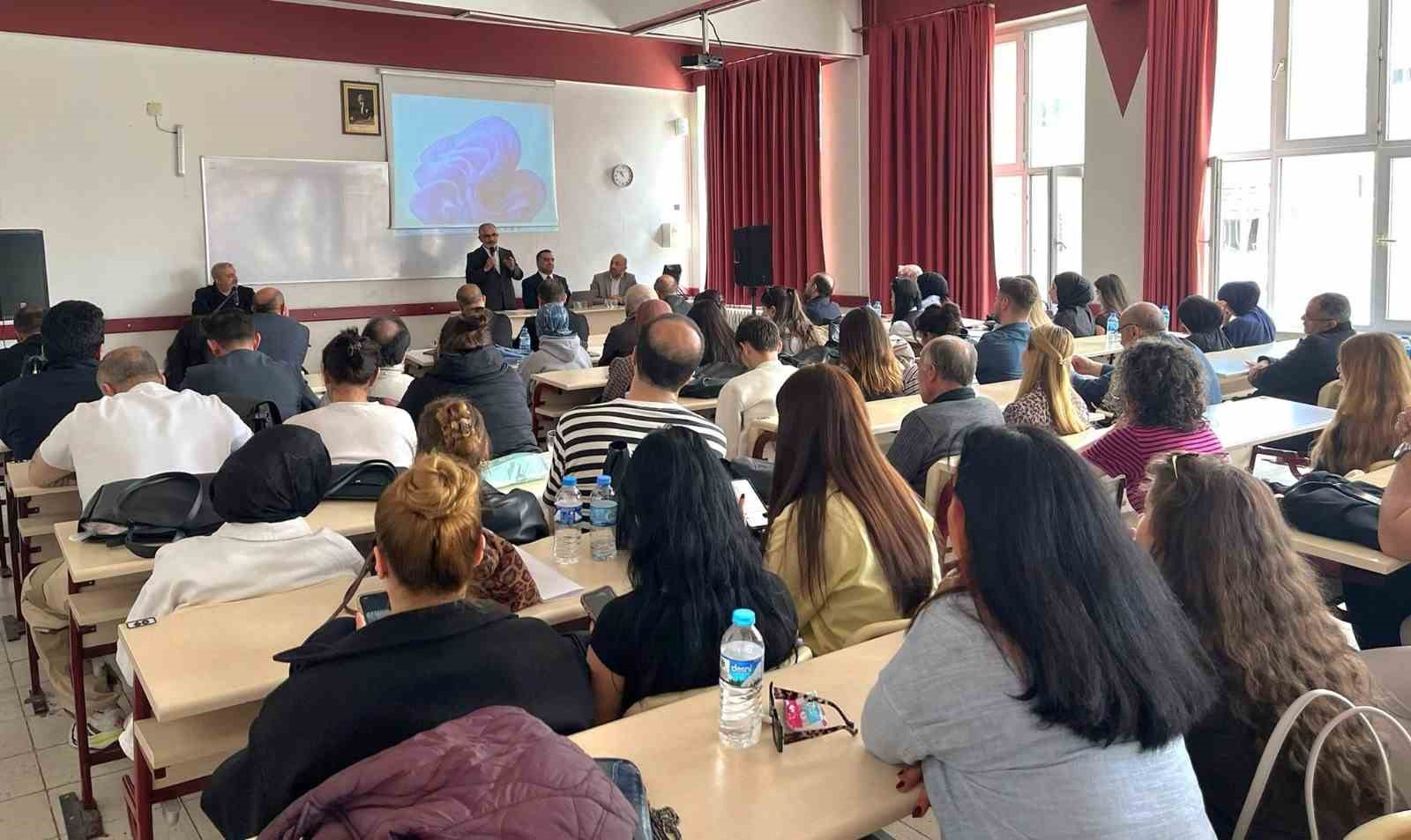 "T&uuml;rk&uuml;lerimiz T&uuml;rk Milleti&rsquo;nin milli kimlik, k&uuml;lt&uuml;r ve inan&ccedil; metinleridir"