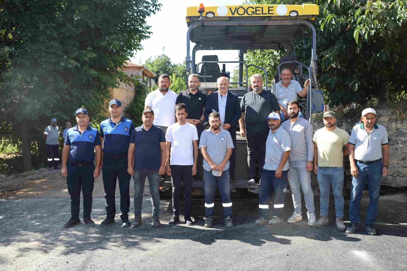 Yahyalı’da asfalt seferberliği hız kesmeden devam ediyor