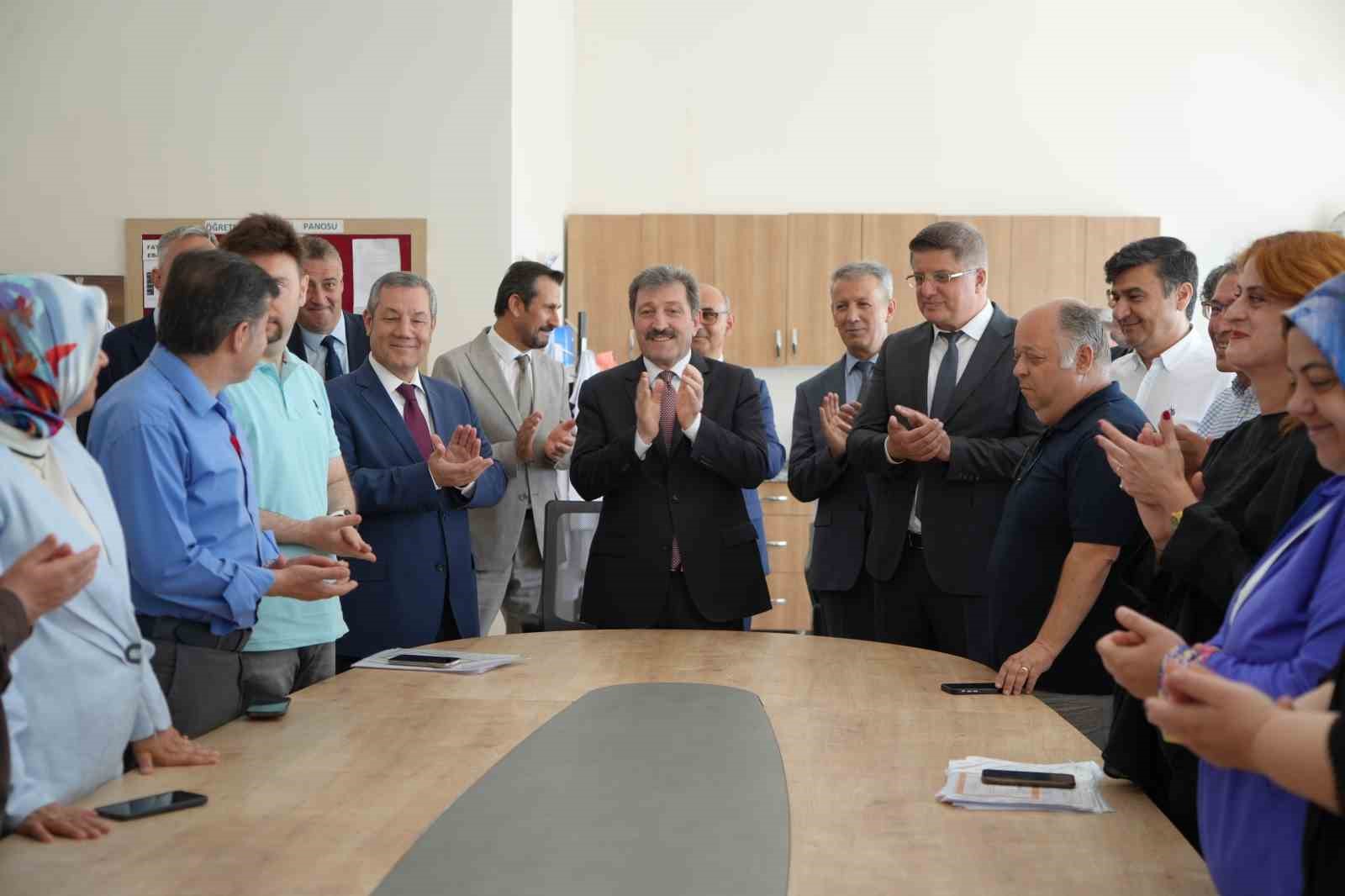 Samsun&rsquo;da 253 bin &ouml;ğrenci karne aldı