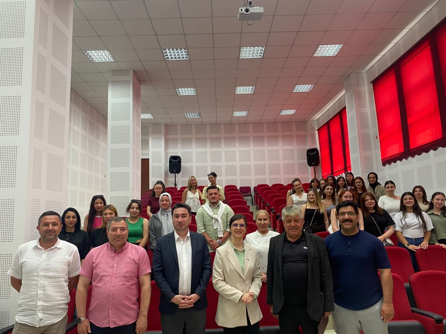 Emet MYO’da "Sağlıkta Kariyer Sohbetleri" etkinliği düzenlendi