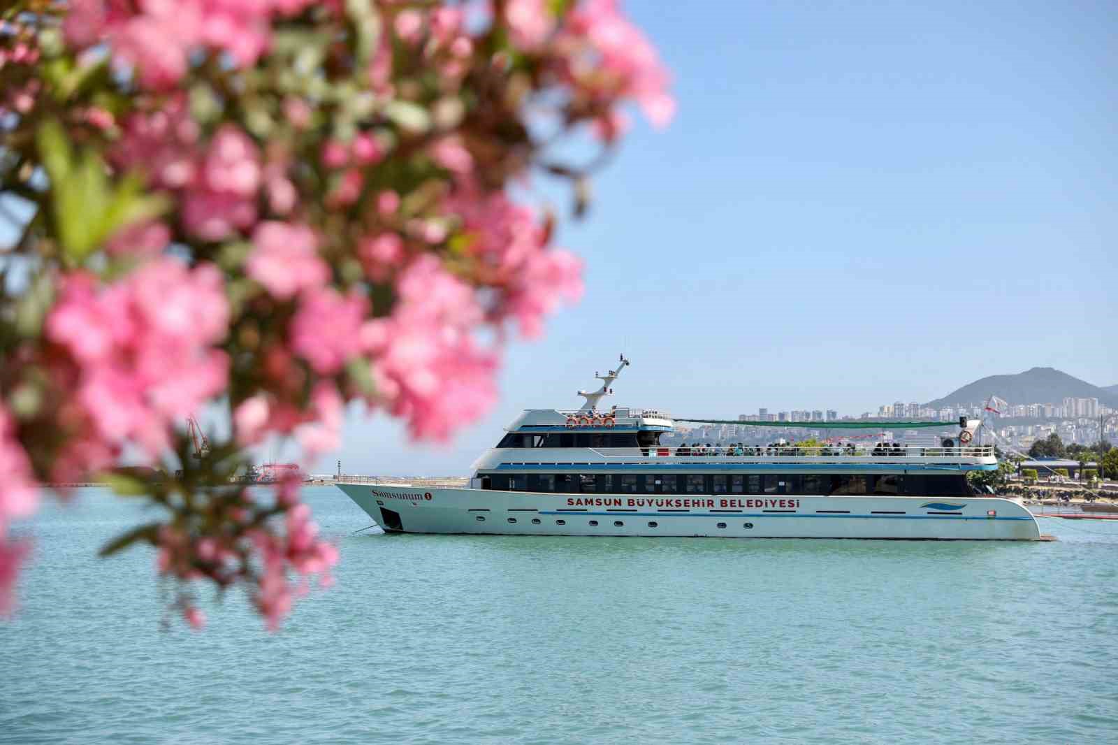 Samsun gezinti gemileri, yeni sezonda turlara başladı