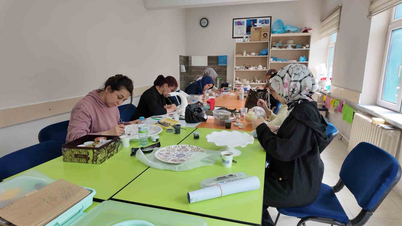 KAYMEK’ten Türk Dünyası Kültür Başkenti vizyonuna güçlü katkı: Çini sanatına yoğun ilgi