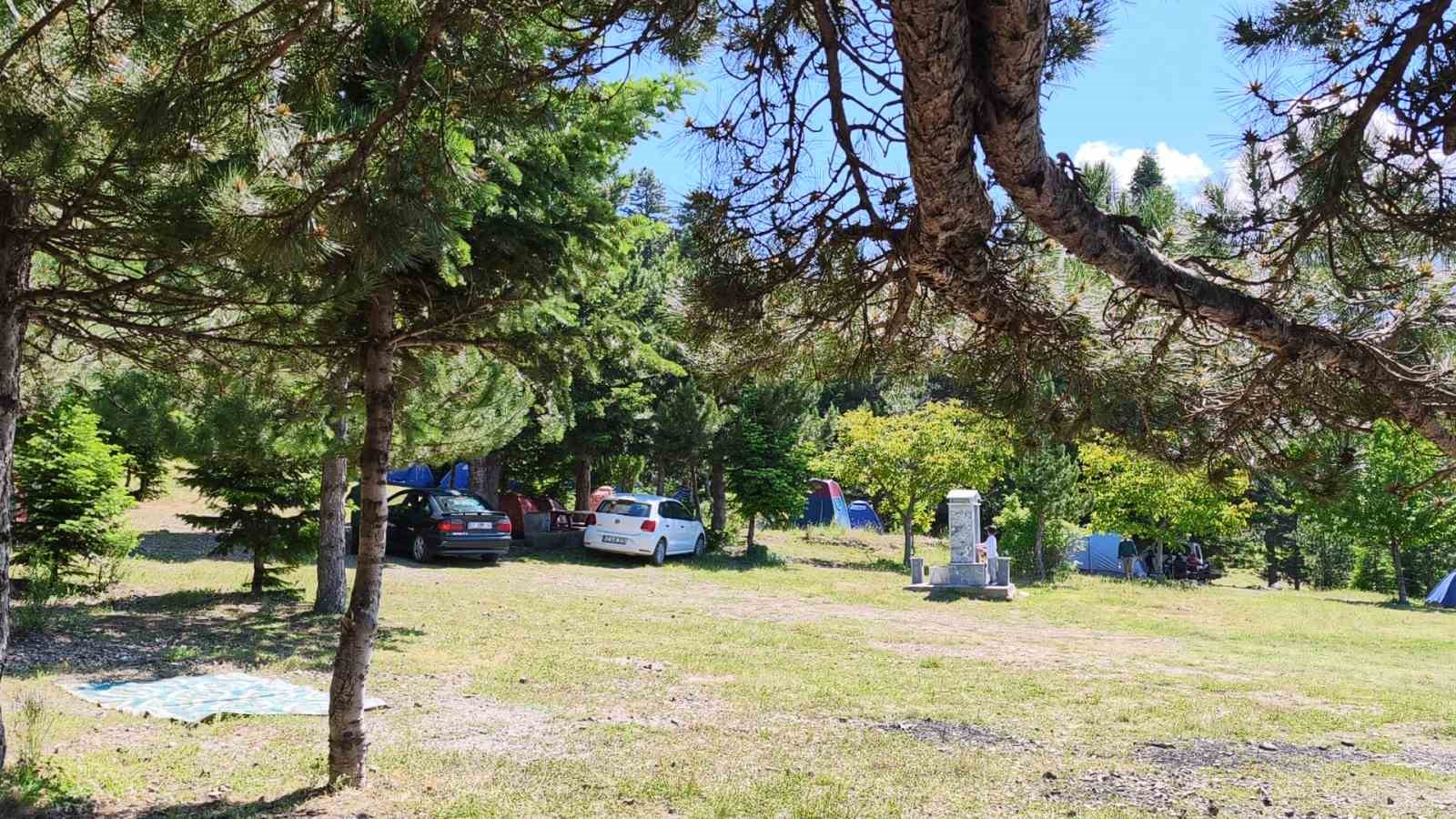 Görme engellilerin yaylada çadır kampı başladı