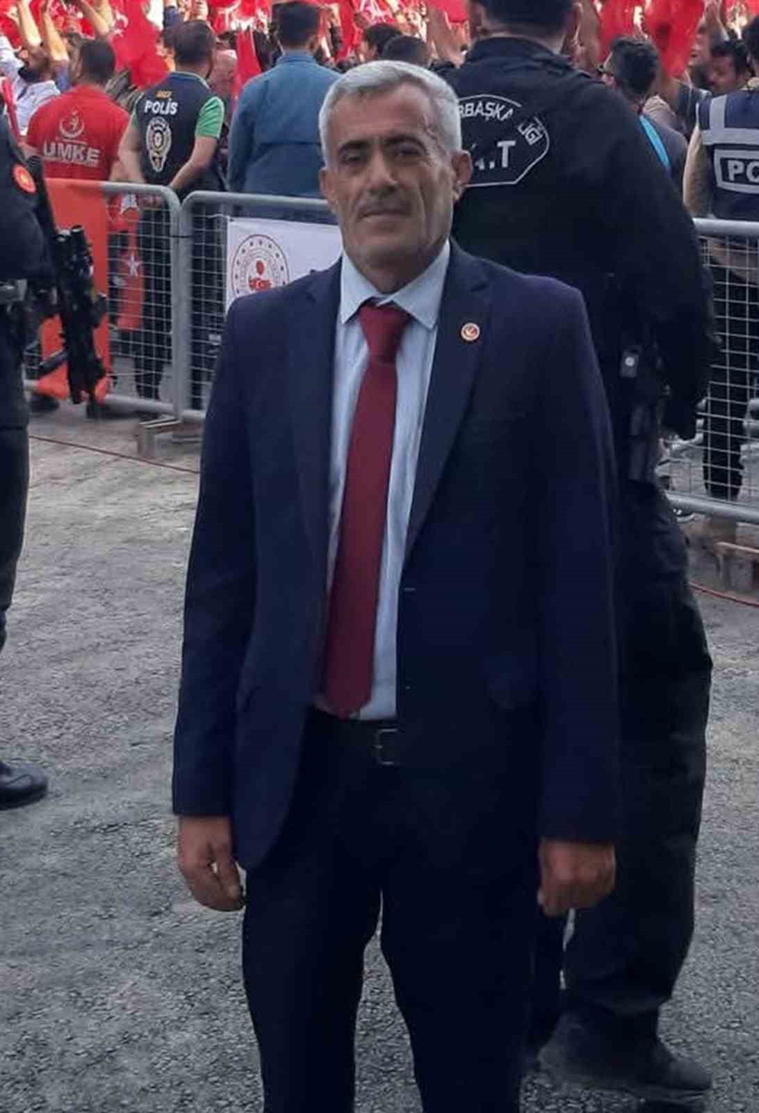 Kazada uçuruma yuvarlanan cip hurdaya döndü: 1 ölü