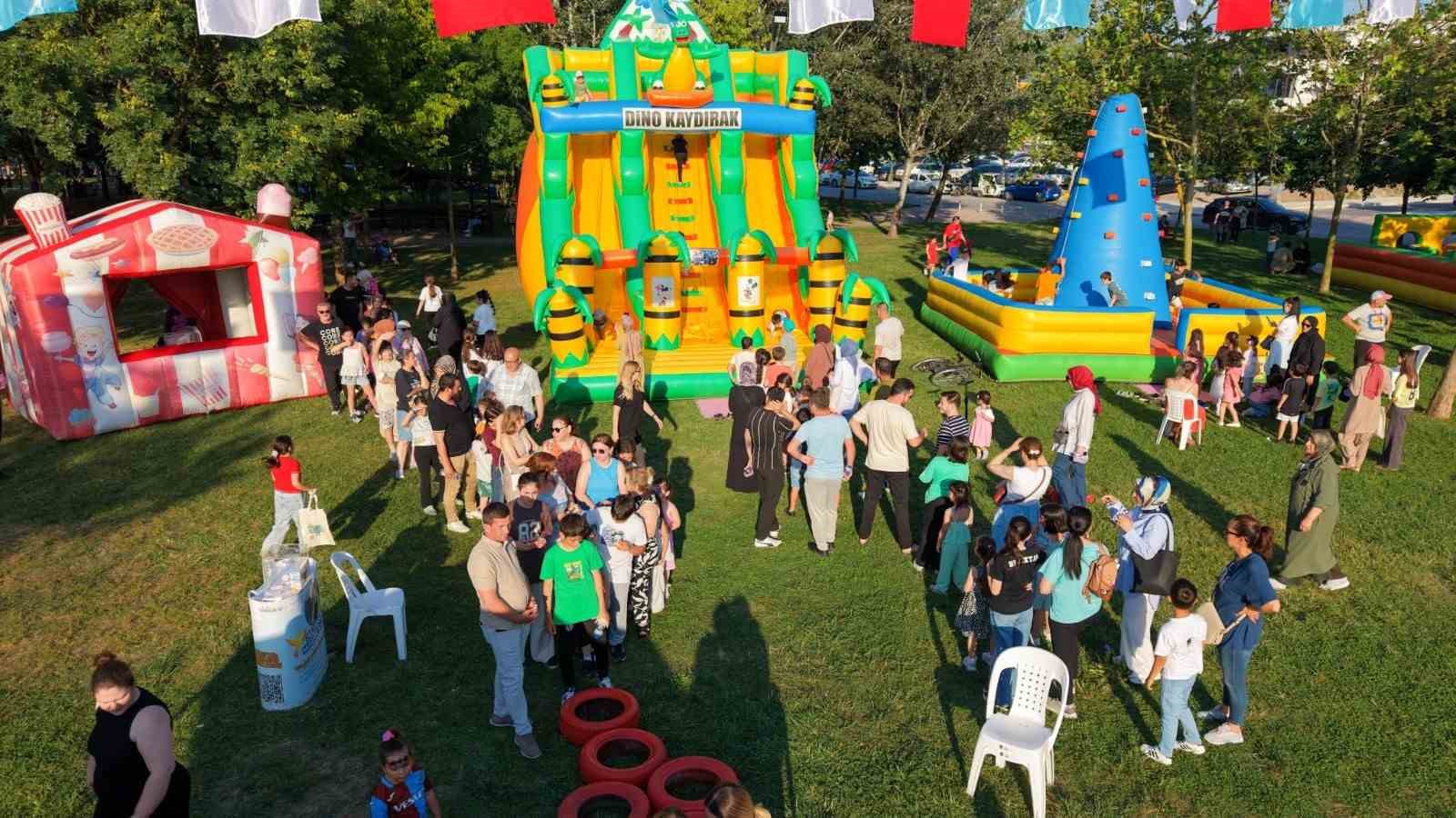 Anadolu Retro’dan Barış Manço şarkılarıyla konser coşkusu