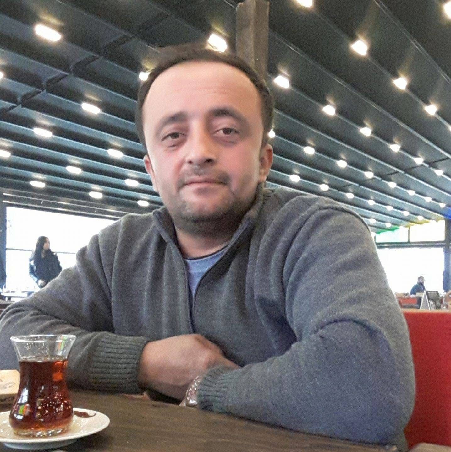 Bolu’da emniyet şeridinde otomobilin çarptığı adam hayatını kaybetti