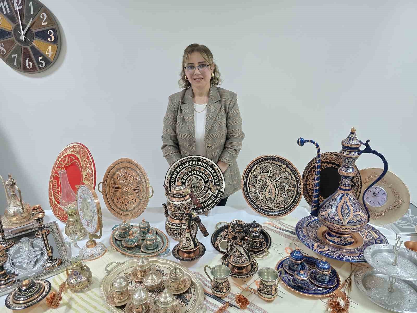 Hayat Boyu Öğrenme Haftası sergisinde Faslı kursiyerin eseri beğeni topladı