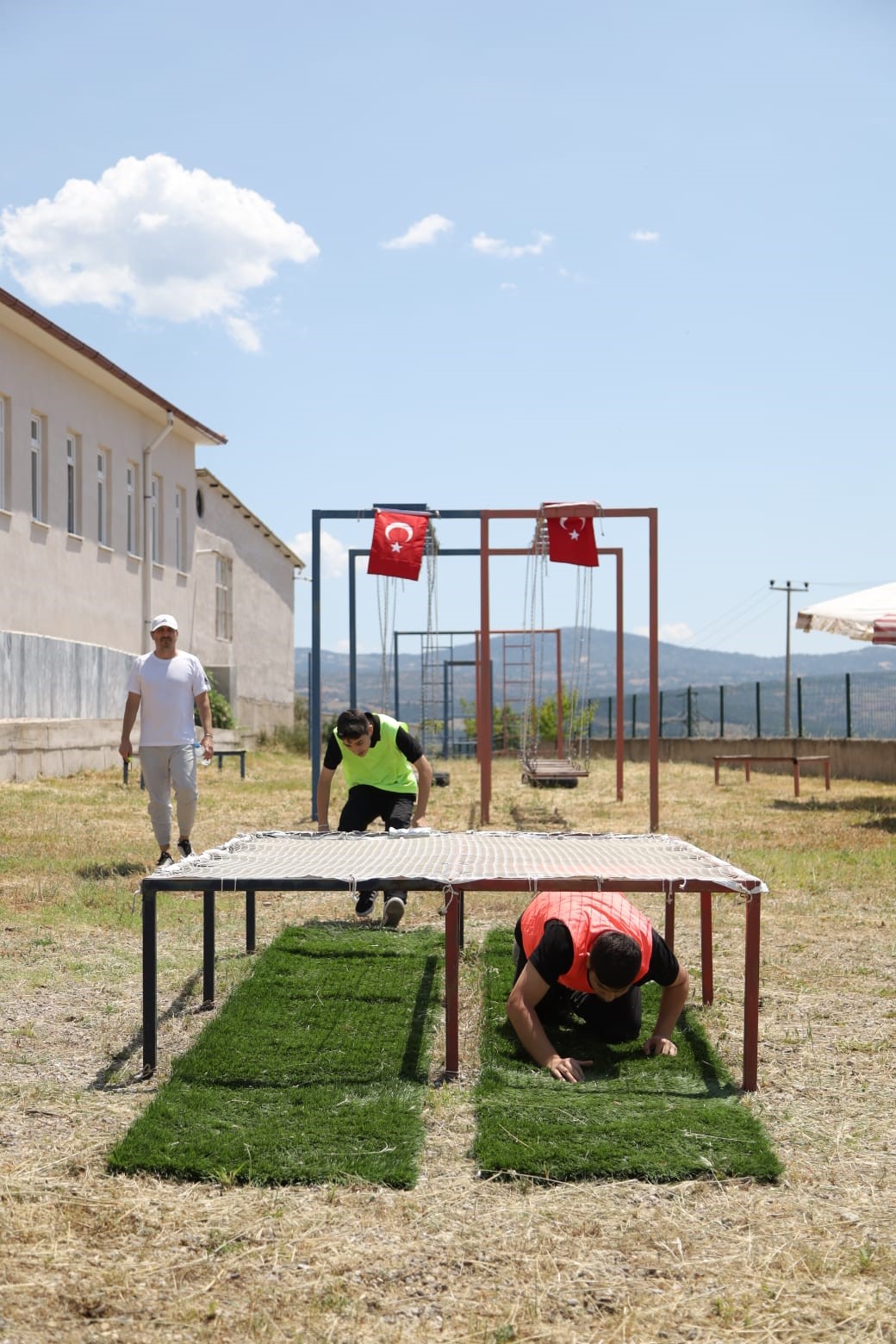 Dev Türk bayrağı altında meslek festivali coşkusu
