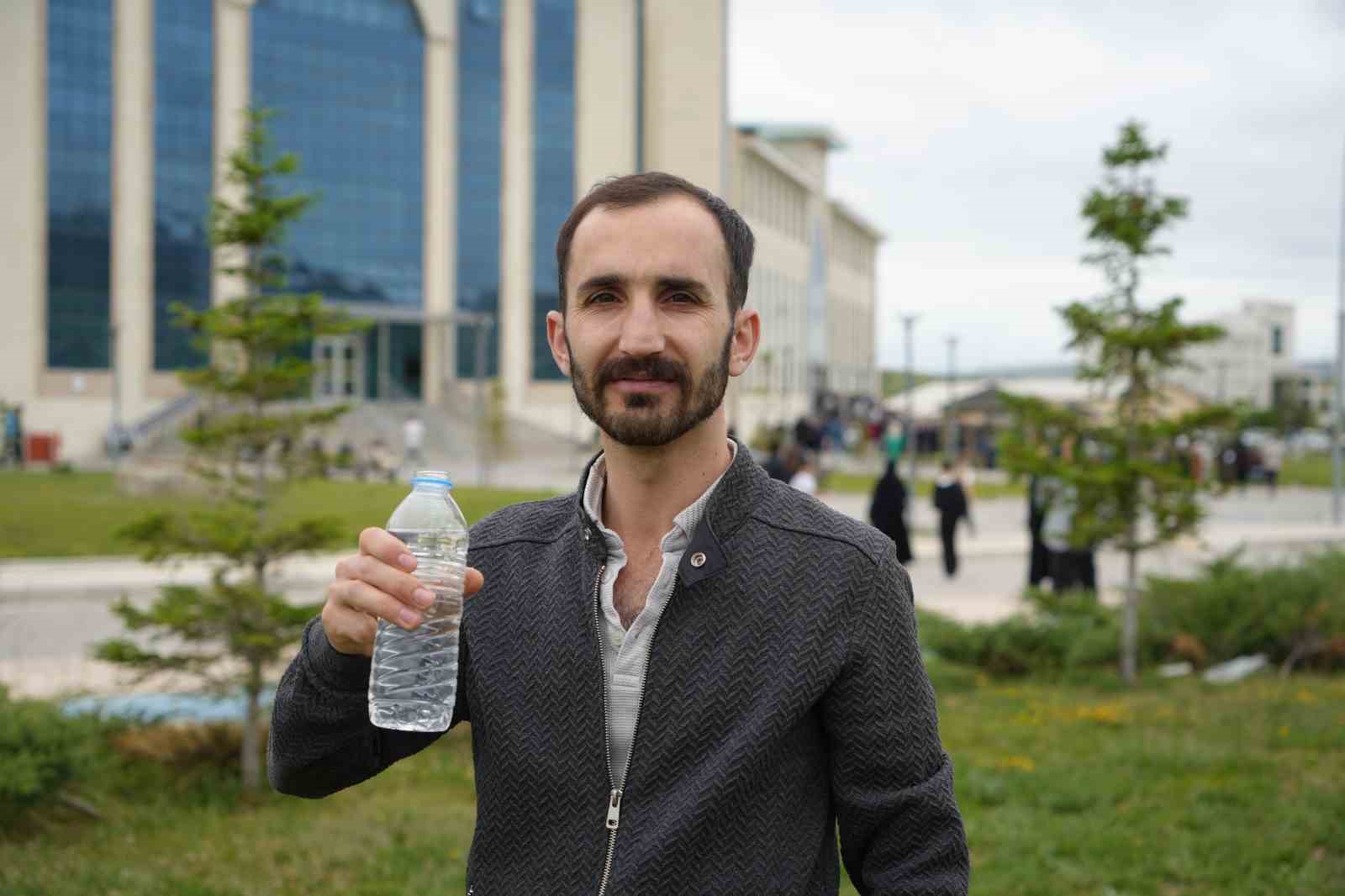 Bayburtlu genç AYT’ye yine okunmuş suyla geldi: "Kerameti sadece suya bağlamamak lazım"