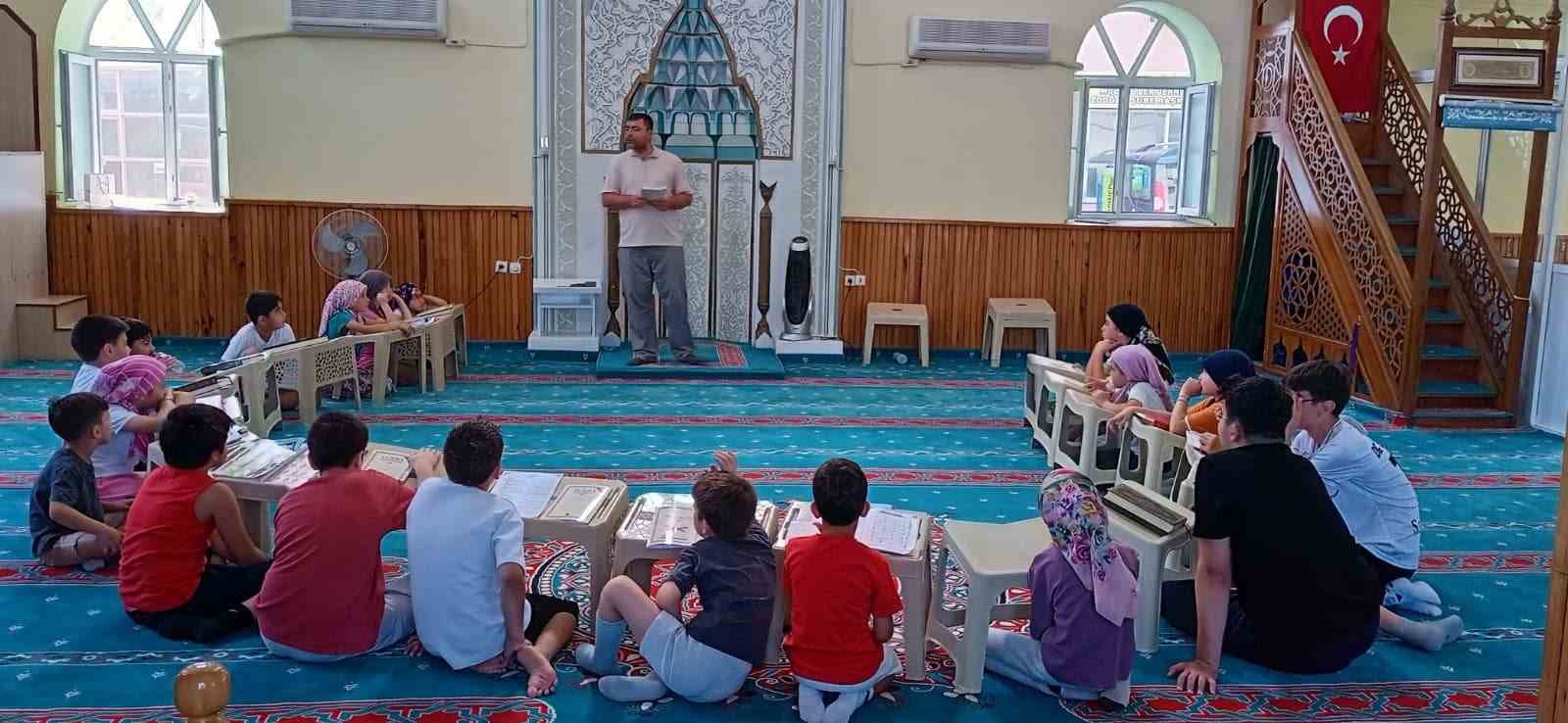 Bozdoğan’da yaz Kur’an kursu öğrencilerine bilinçlendirme seminerleri