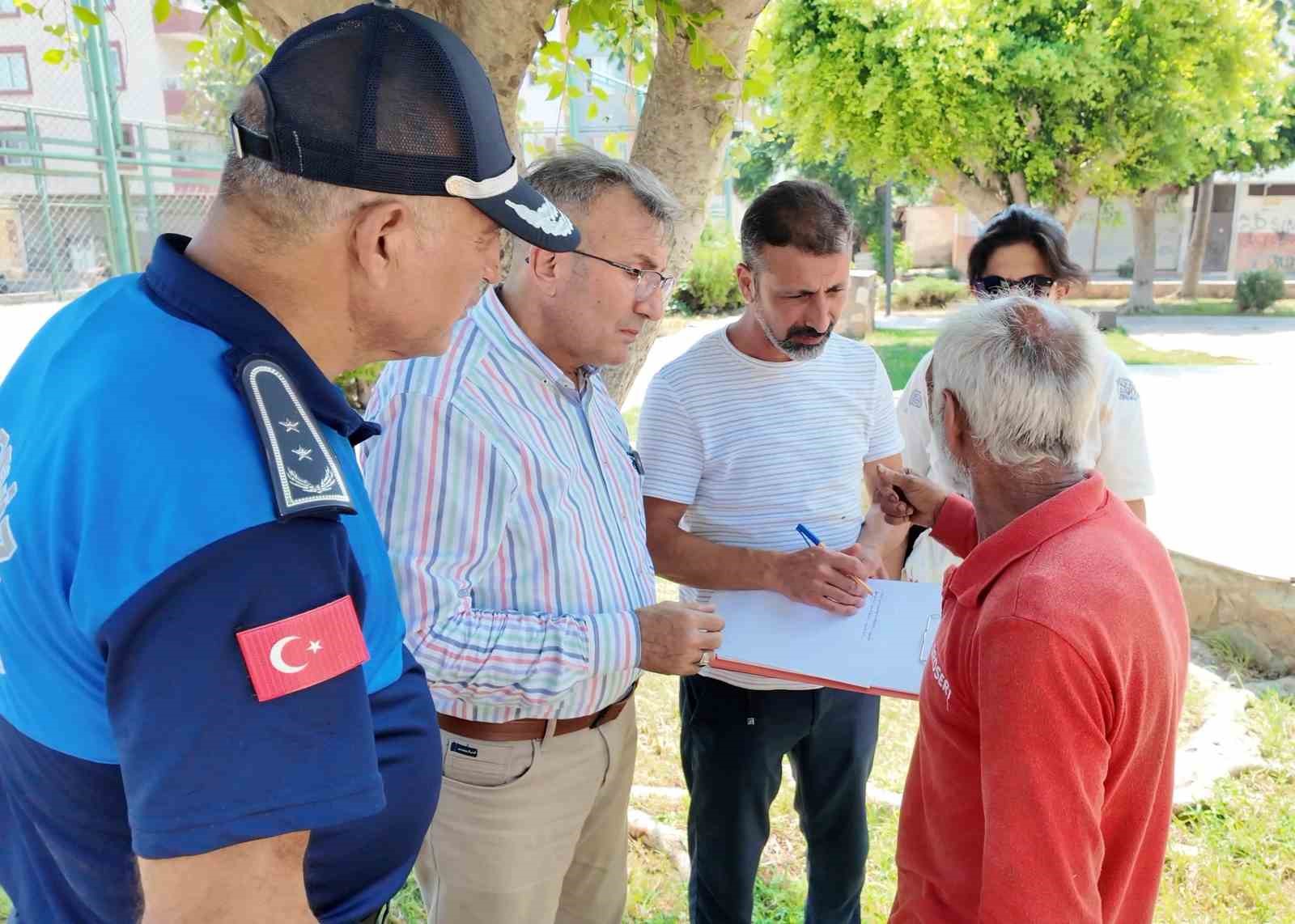Mersin&rsquo;de bitkin d&uuml;şen at yeni yuvasına kavuştu