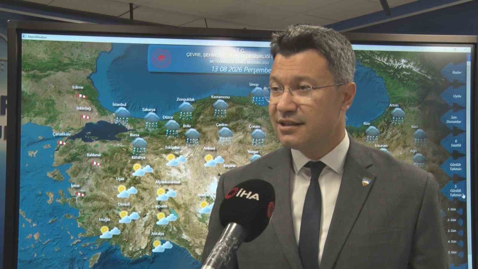 Hava Tahmin Uzmanı Fevzi Burak Tekin: "Hafta sonu ülkemizin büyük bir bölümü sağanak yağışların etkisi altında olacak"