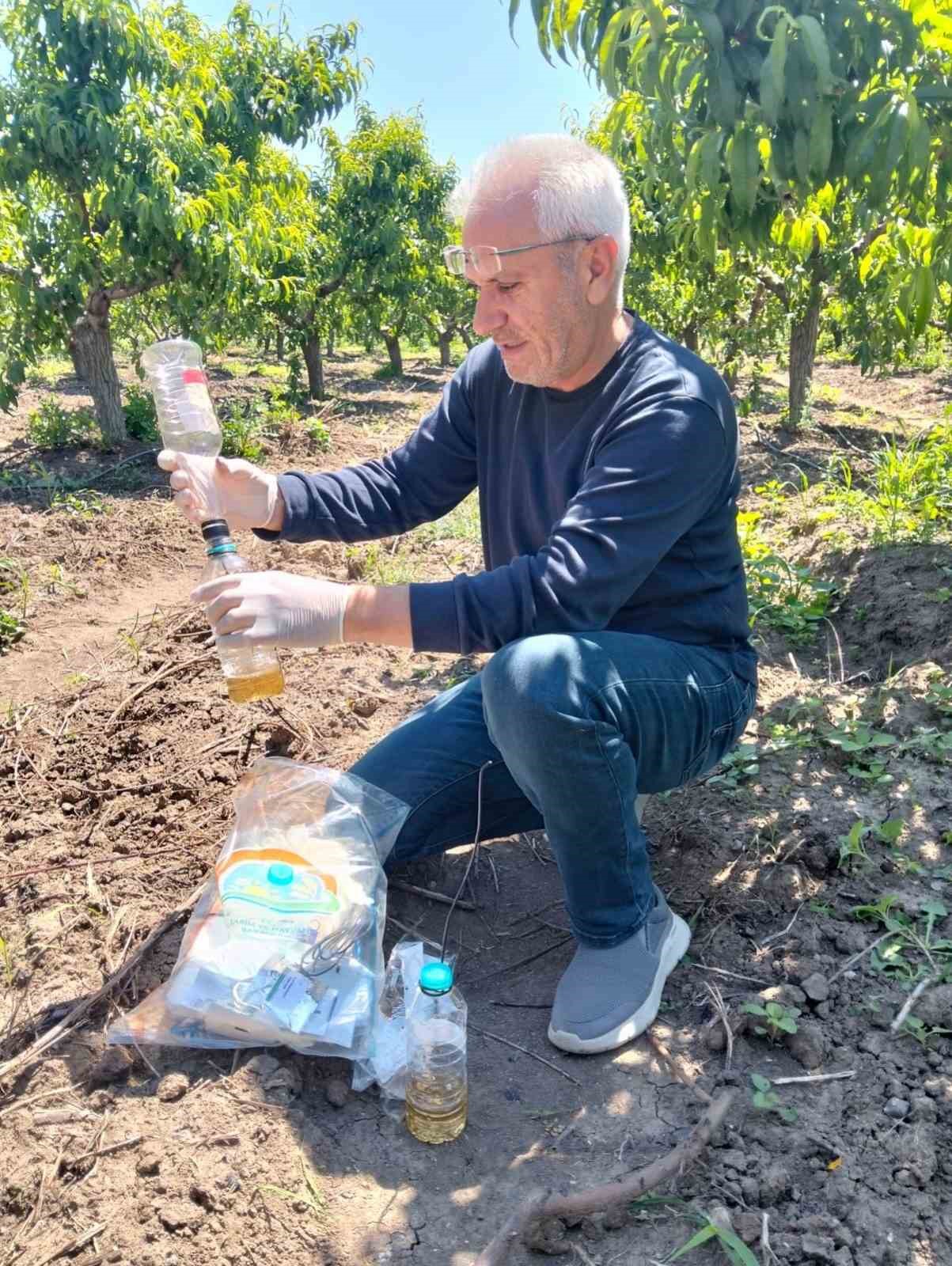 Elazığ&rsquo;da meyve bah&ccedil;elerinde takip &ccedil;alışması
