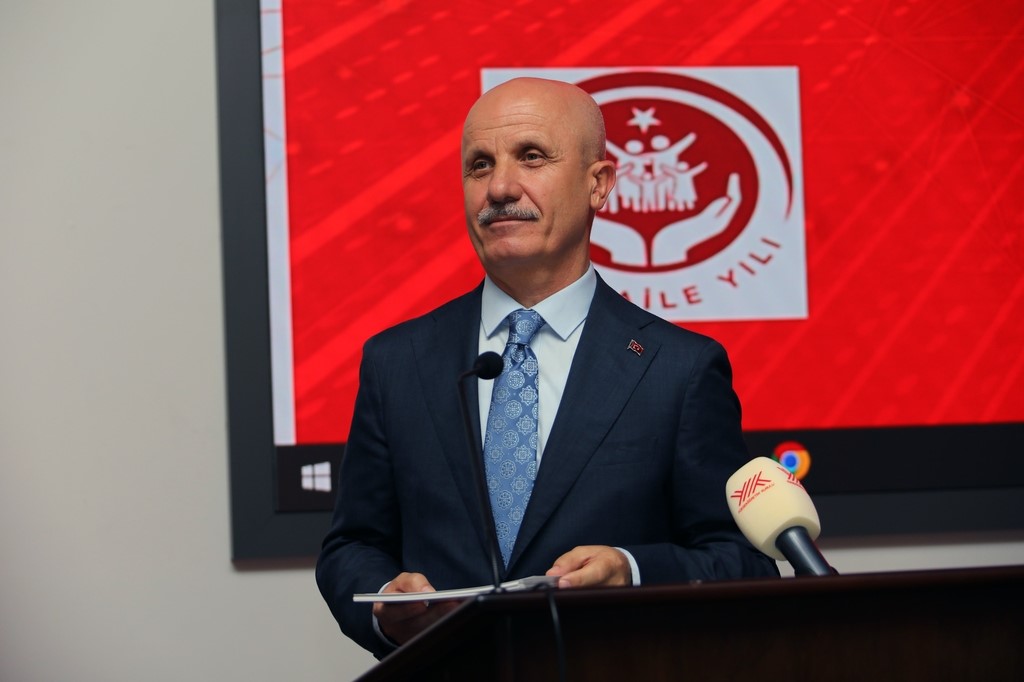 Rekt&ouml;r &Ouml;z&ouml;l&ccedil;er, 264. &Uuml;niversitelerarası Kurul Toplantısı&rsquo;na katıldı