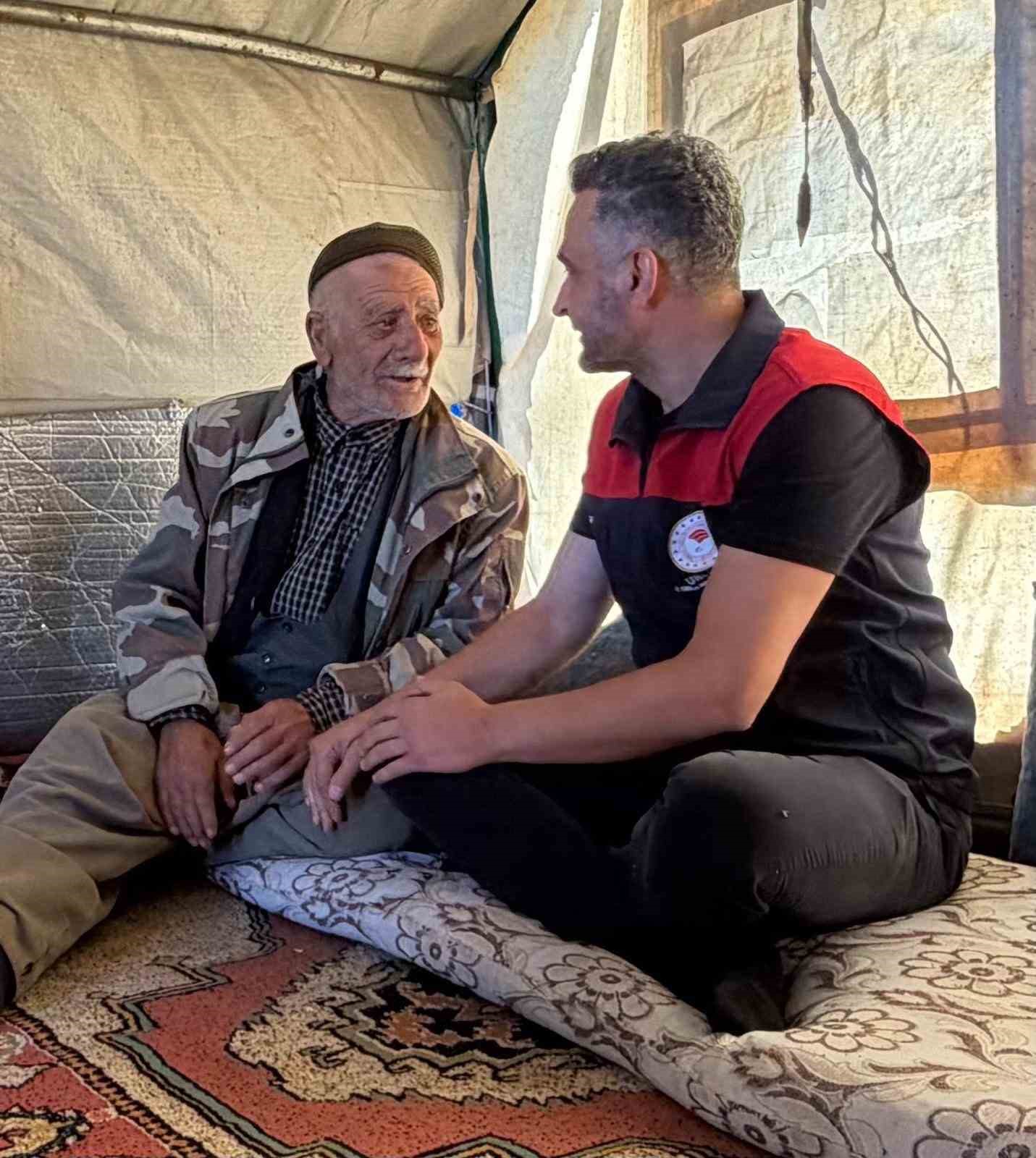 P&uuml;l&uuml;m&uuml;r yaylalarında g&ouml;&ccedil;er &uuml;reticilerin talepleri dinlendi