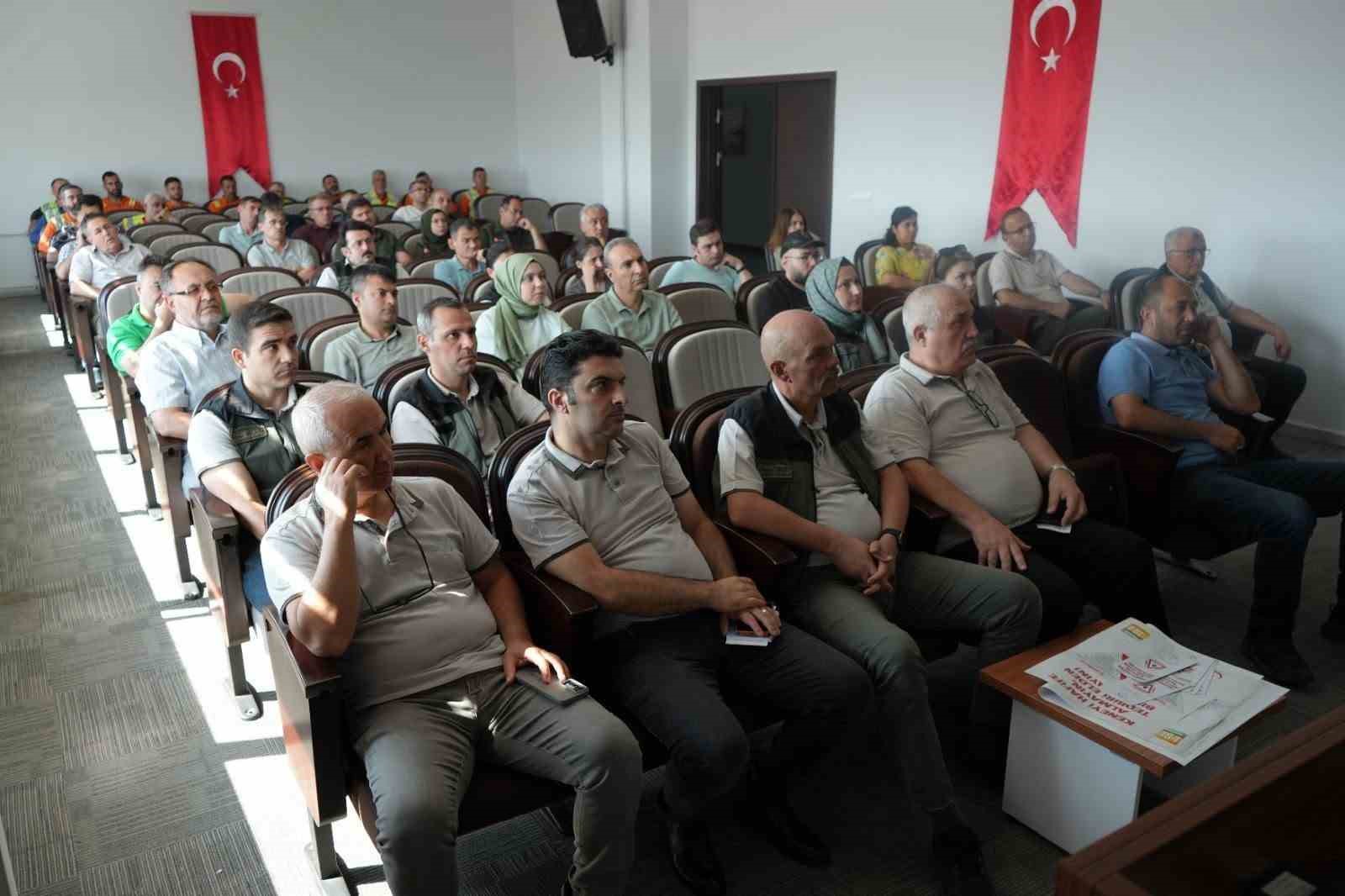 Kütahya’da OBM personeline KKKA hastalığına karşı bilgilendirme eğitimi