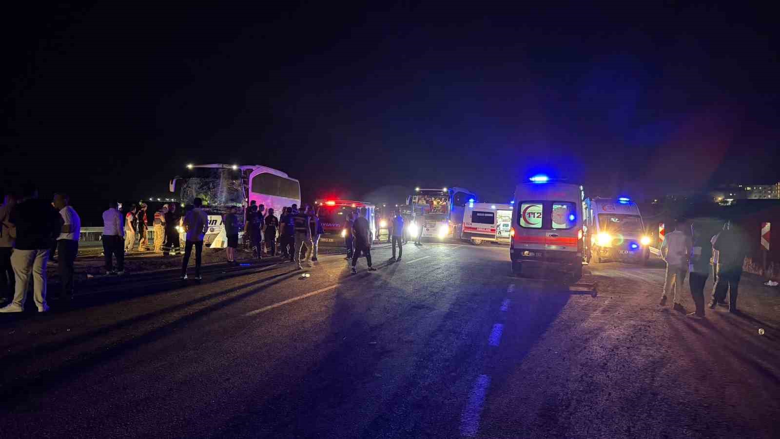 Şanlıurfa’da yolcu otobüsleri çarpıştı: 13 yaralı