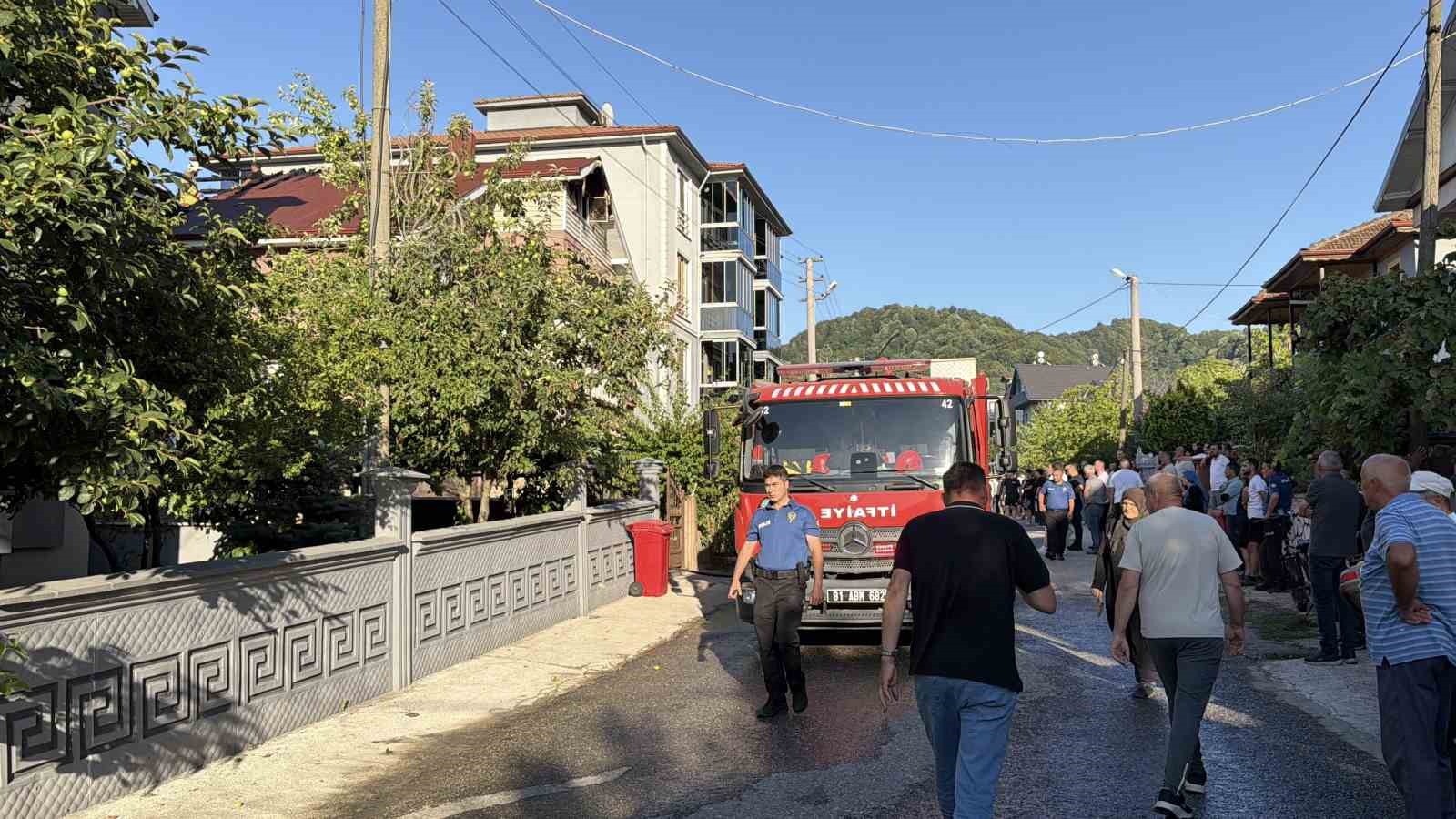 Düzce’de çatı yangını