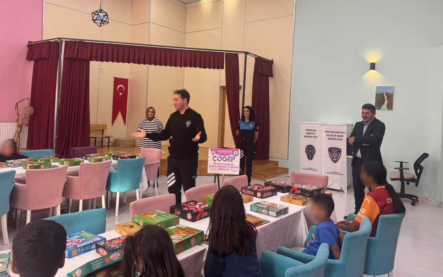 Erzincan’da Sevgi Evlerinde kalan çocuklara akıl ve zeka oyunları kursu