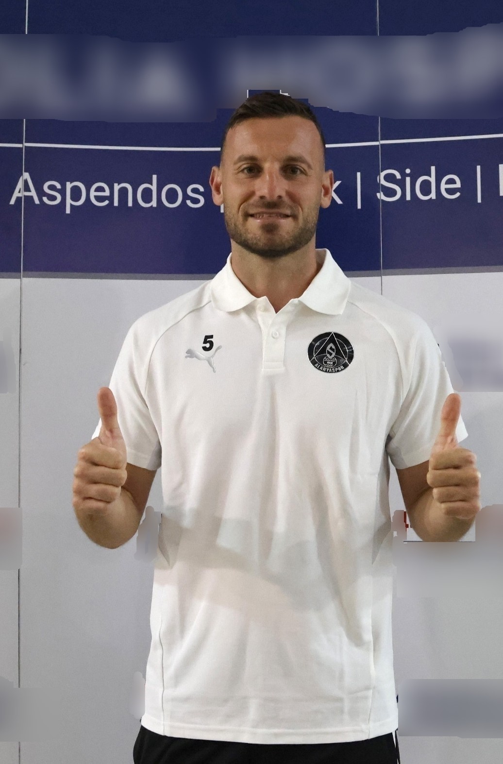 Alanyaspor’da teknik heyet ve futbolcular, sağlık kontrolünden geçti