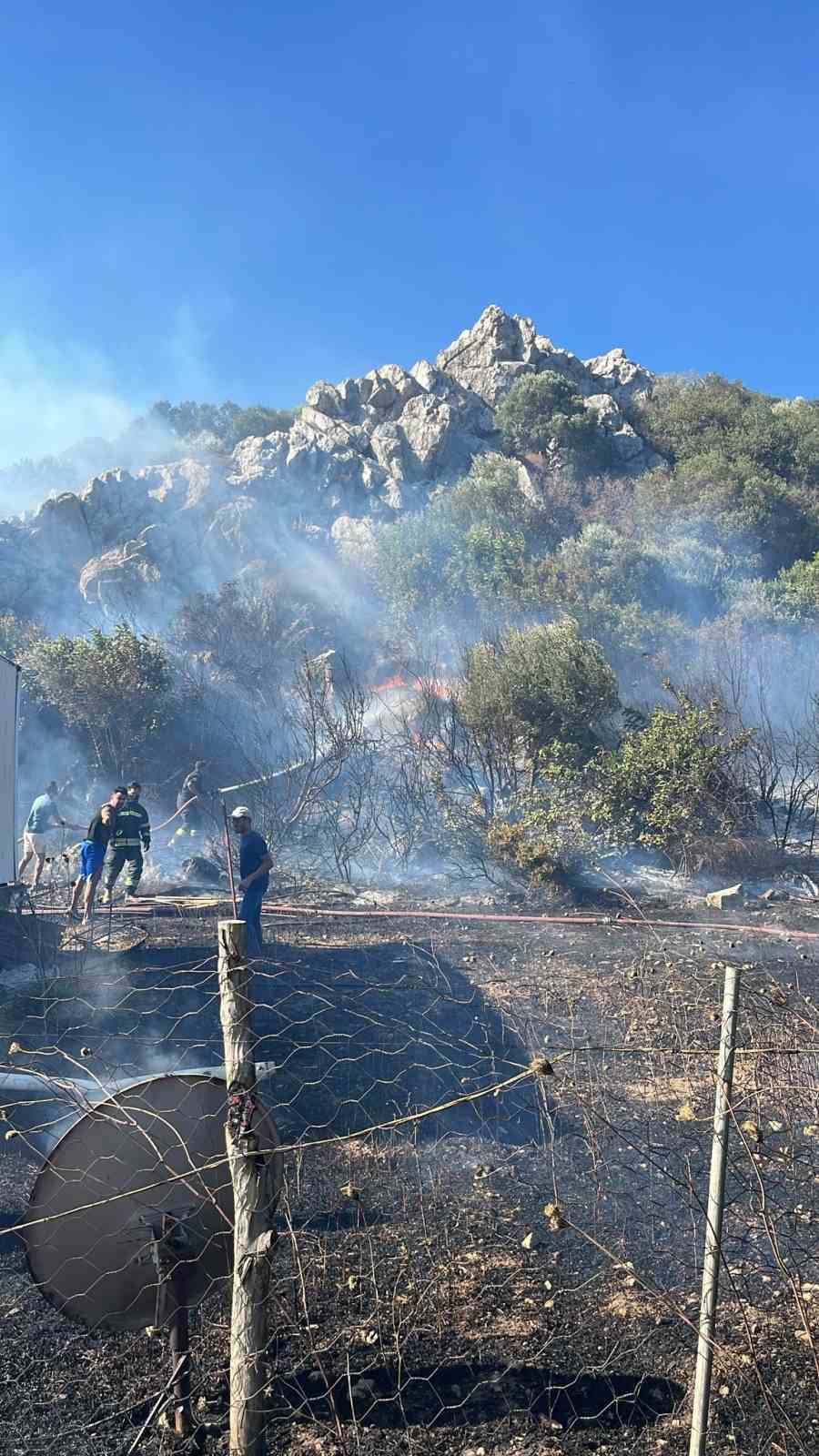 Datça’da makilik alanda yangın: "2 dönüm makilik zarar gördü"