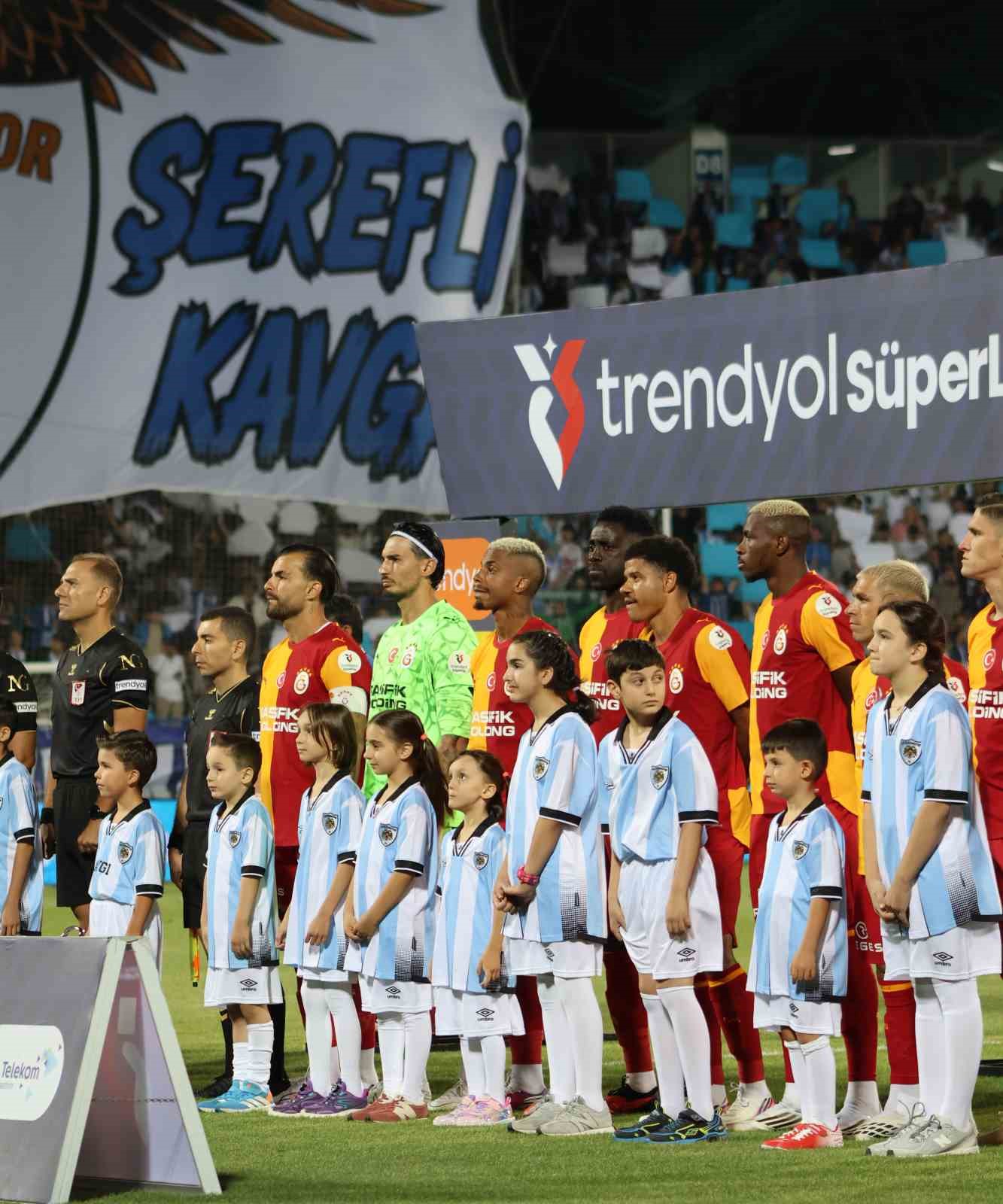 Trendyol Süper Lig: Erzurumspor FK: 0 - Galatasaray: 1 (Maç devam ediyor)
