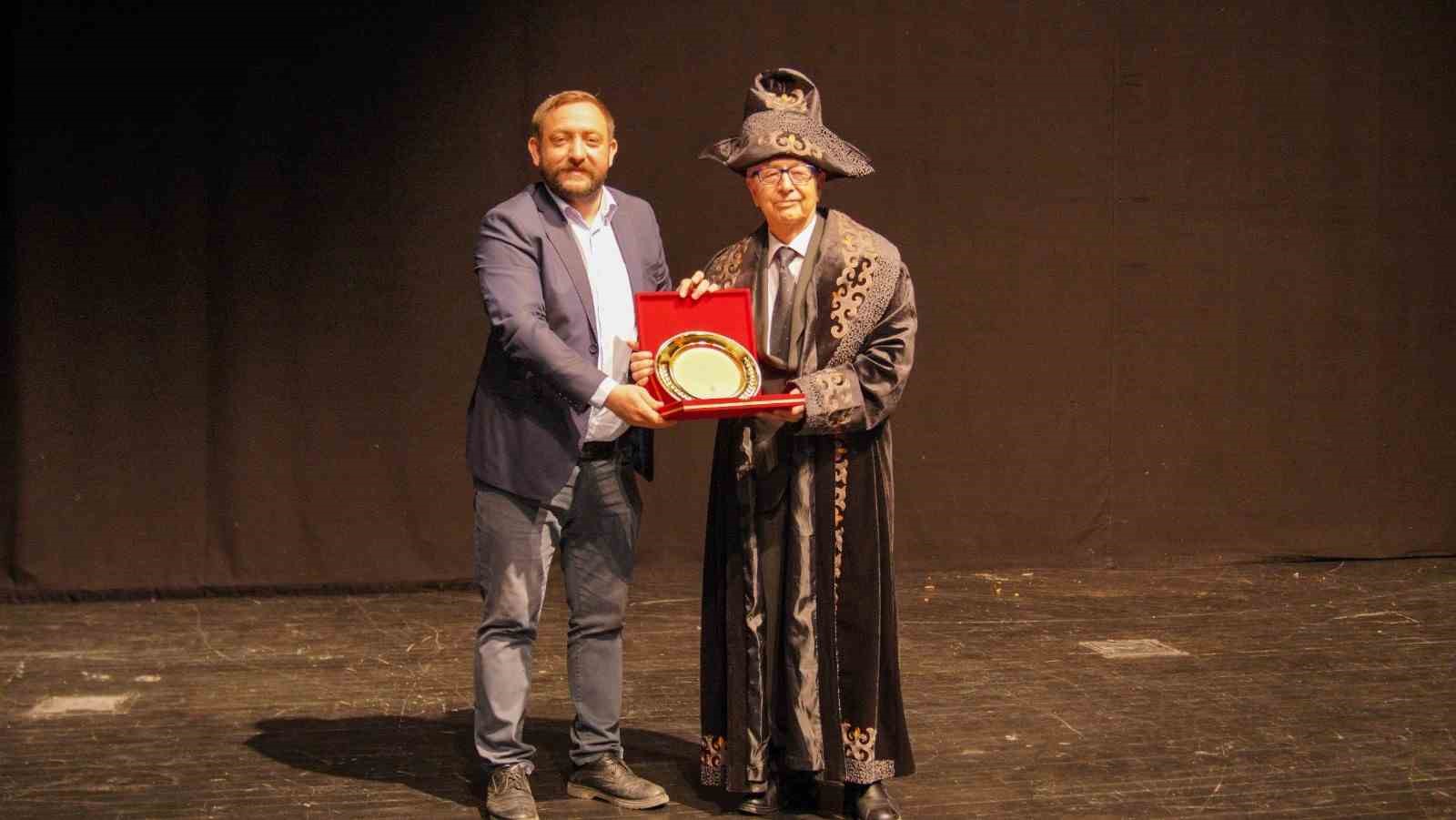 Denizlili yazar Hasan Kallimci’ye büyük vefa