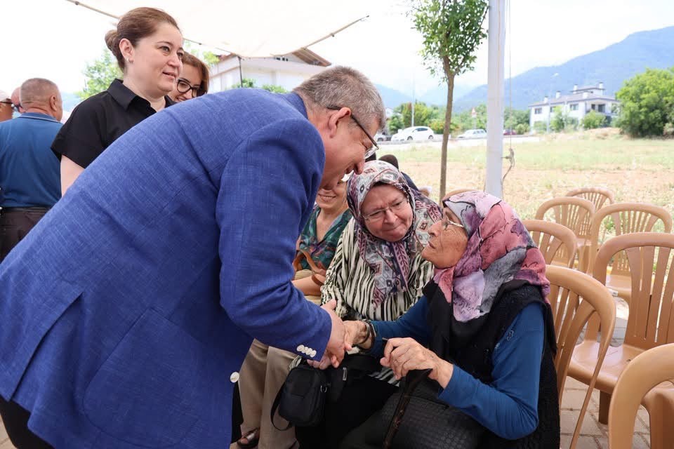 Denizli sokaklarında AK Parti rüzgarı esiyor
