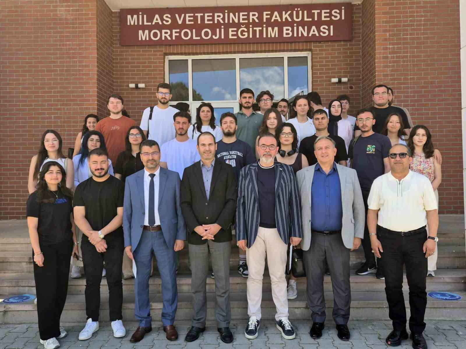 Milas Veteriner Fakültesi’nde ‘Ailem benim her şeyim’ paneli