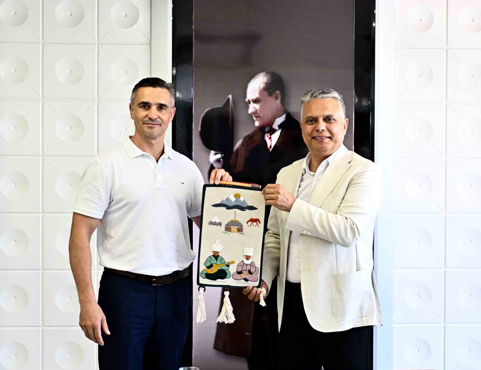 Kırgızistan&rsquo;ın Issık G&ouml;l&uuml; i&ccedil;in Muratpaşa modeli