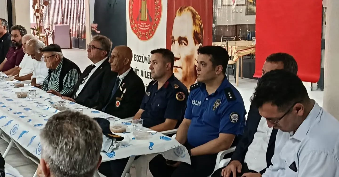 Kıbrıs Barış Harekatı’nın 52. yılında şehitler dualarla anıldı