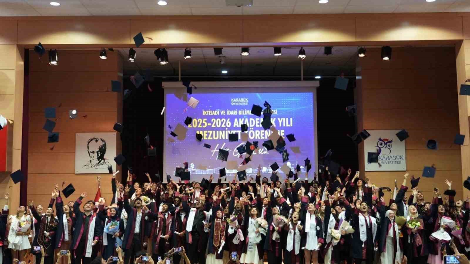 KBÜ İİBF mezunlarını geleceğe uğurladı