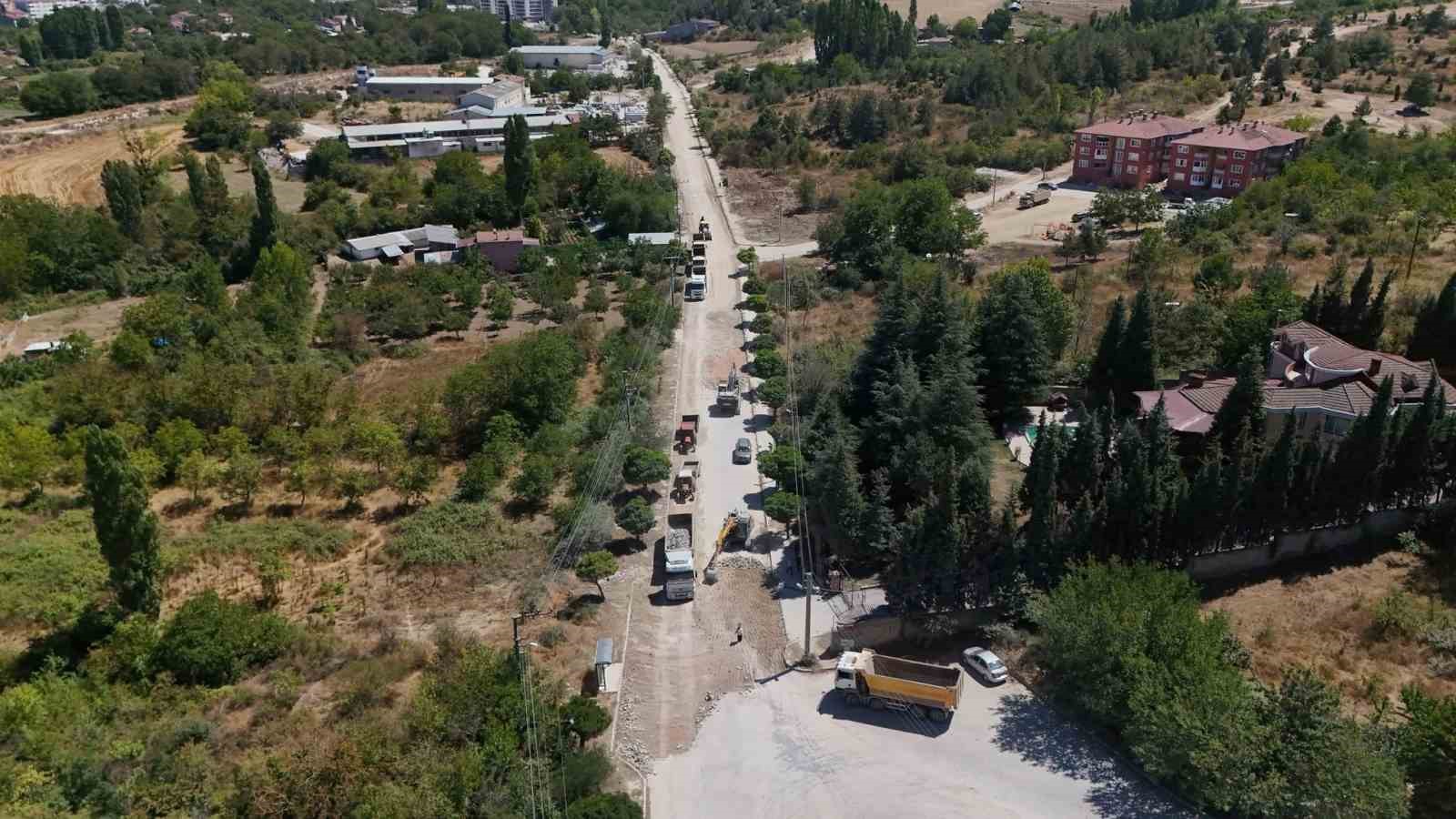 Bilecik&rsquo;te sıcak asfalt mesaisi başladı