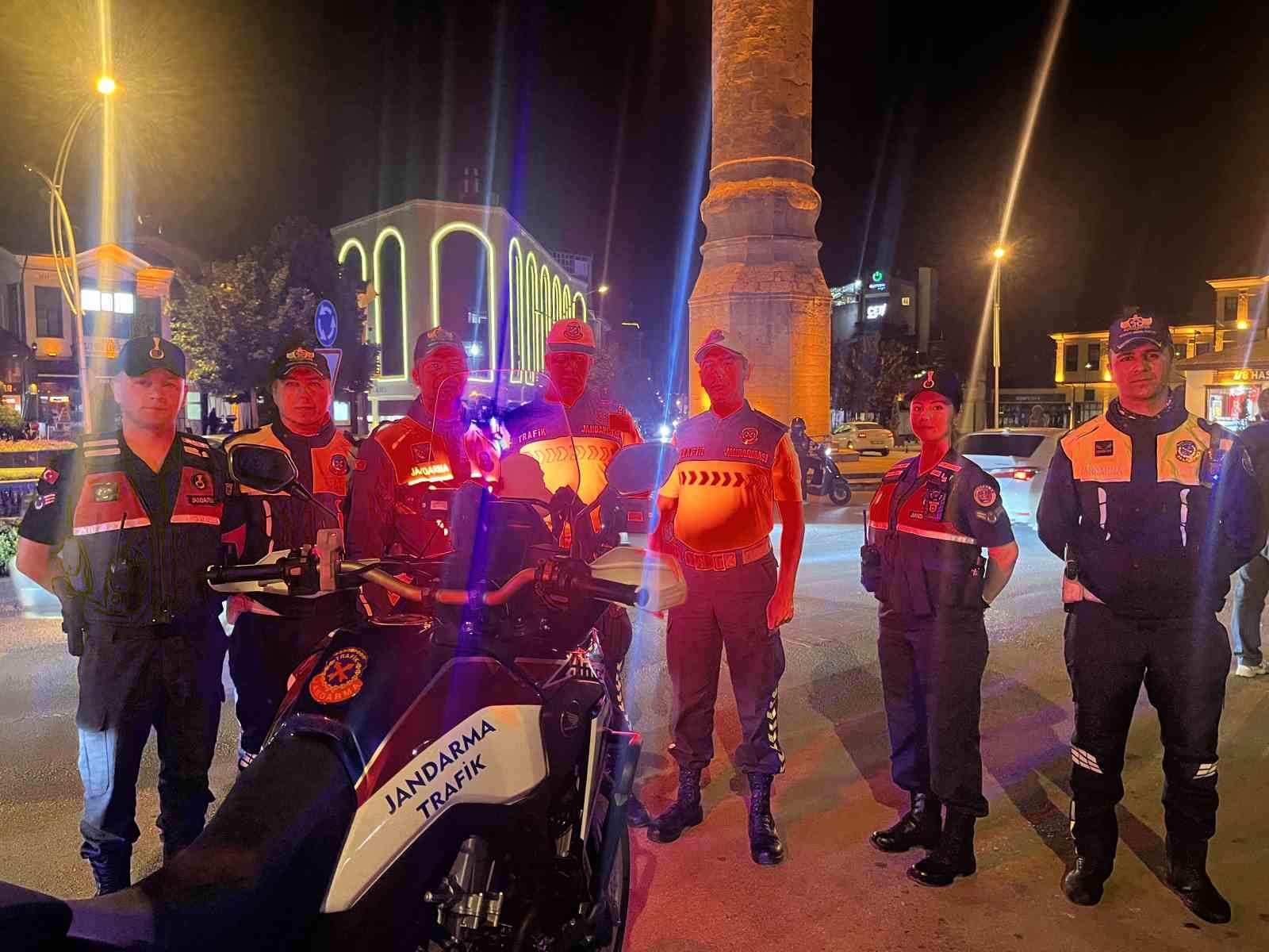 Jandarma ekiplerinden 187. kuruluş yıl dönümü etkinliği
