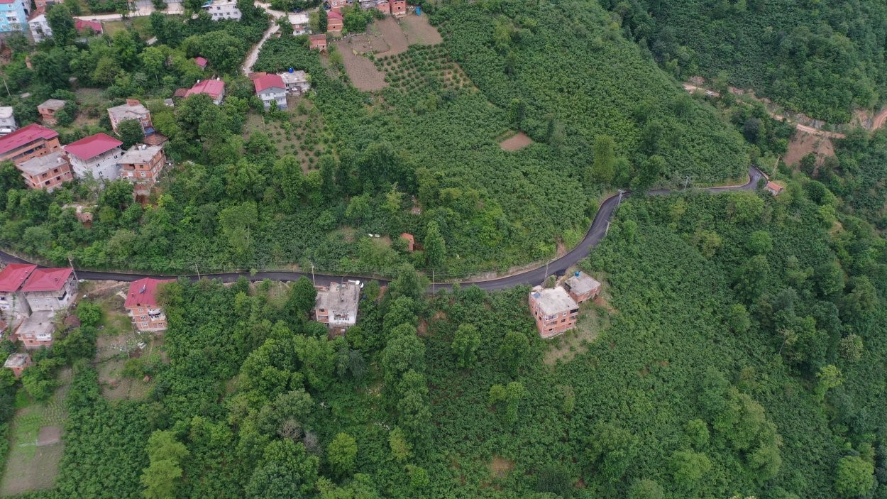 Ordu&rsquo;nun kırsalında sıcak asfalt &ccedil;alışmaları
