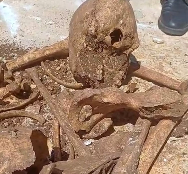 Malatya&rsquo;da temel kazısında insan kemikleri bulundu
