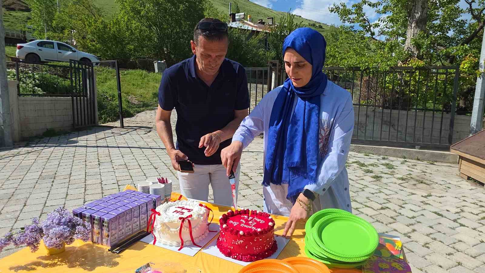 Eğitim g&ouml;n&uuml;ll&uuml;leri Gevaşlı &ouml;ğrencilere unutulmaz bir g&uuml;n yaşattı