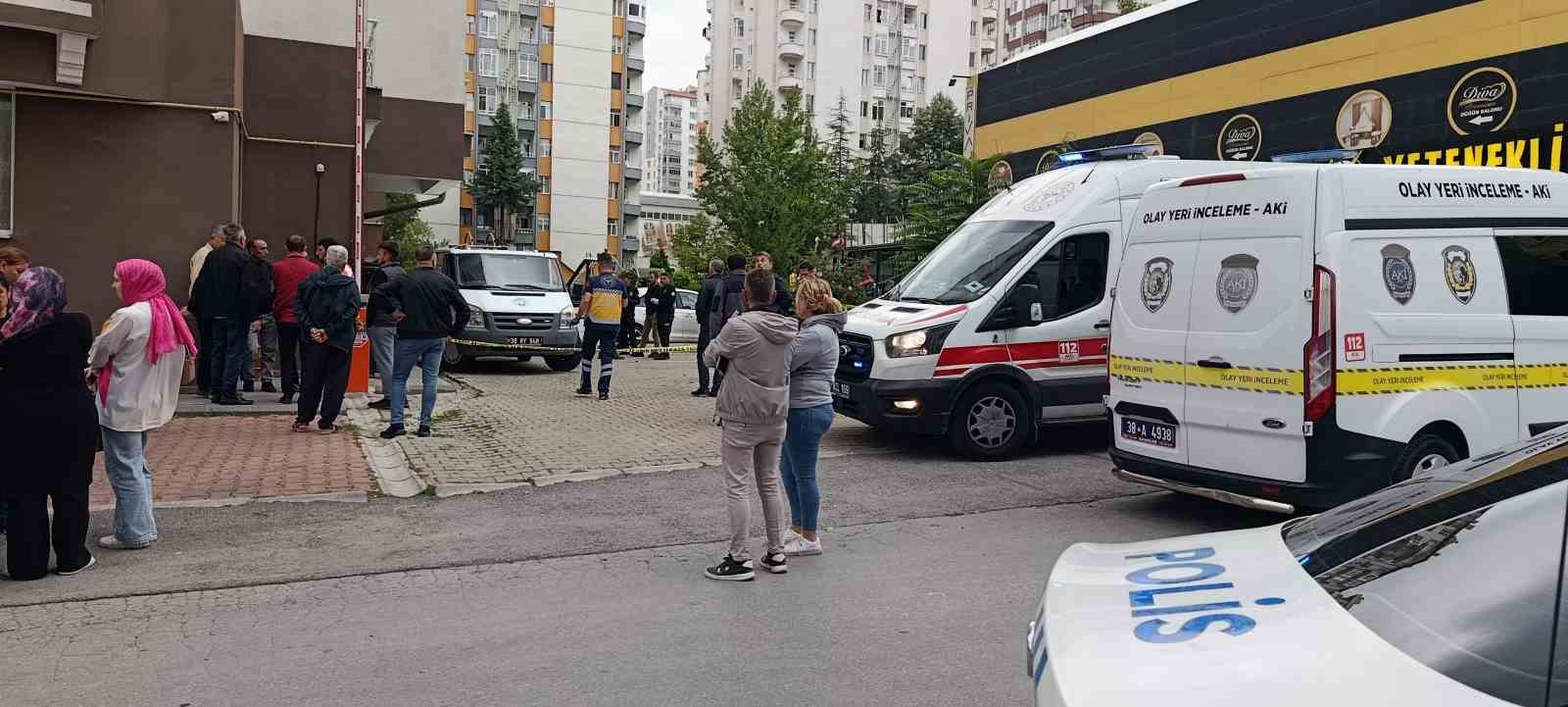 Balkon temizlerken 13. kattan d&uuml;şen kadın &ouml;ld&uuml;