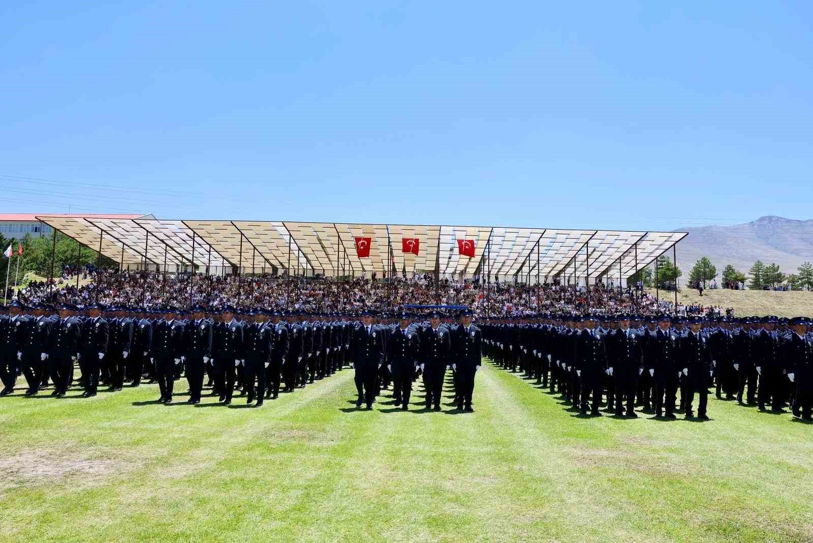 Niğde POMEM&rsquo;de mezuniyet coşkusu